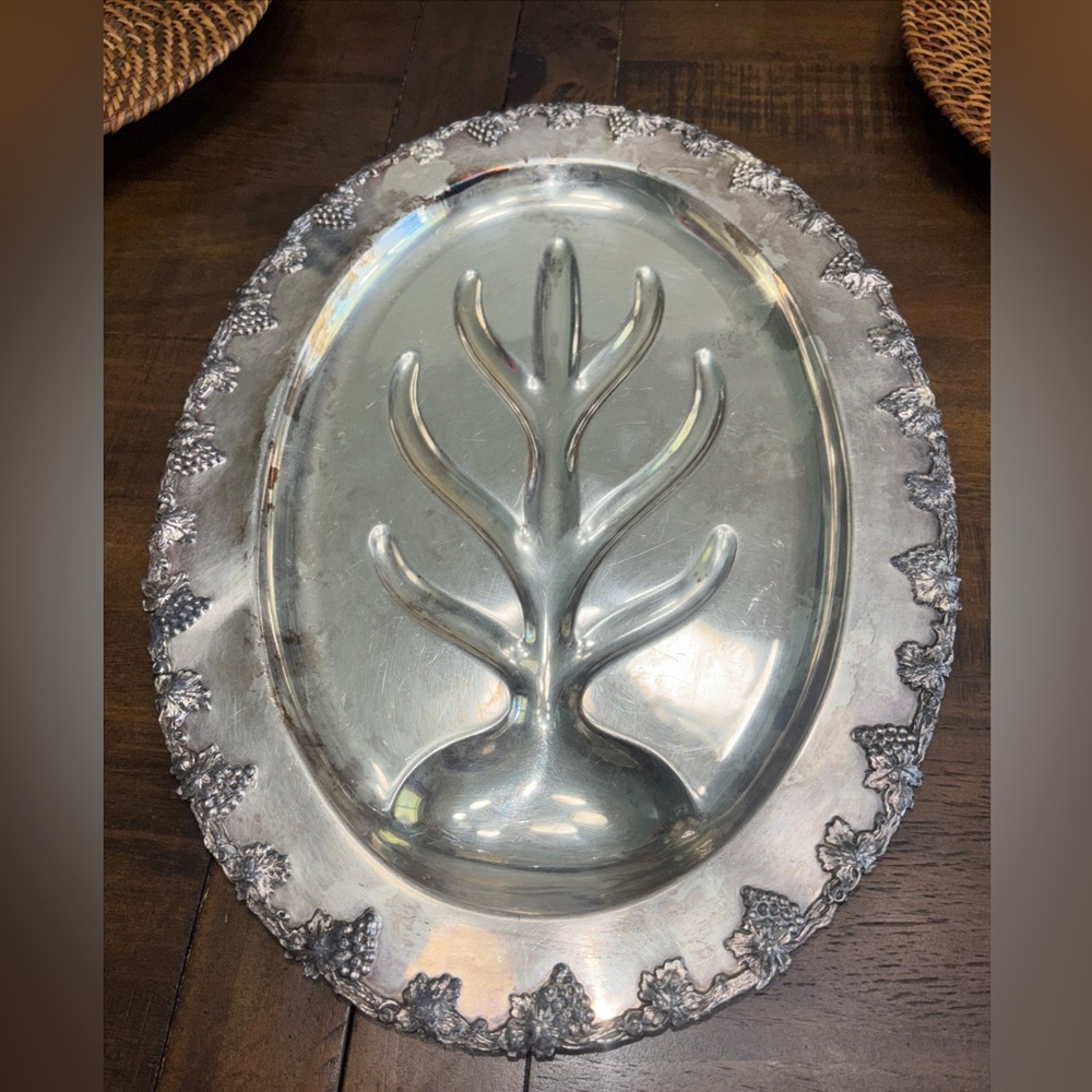 Vintage Wm A Roger’s footed oval silver serving platter